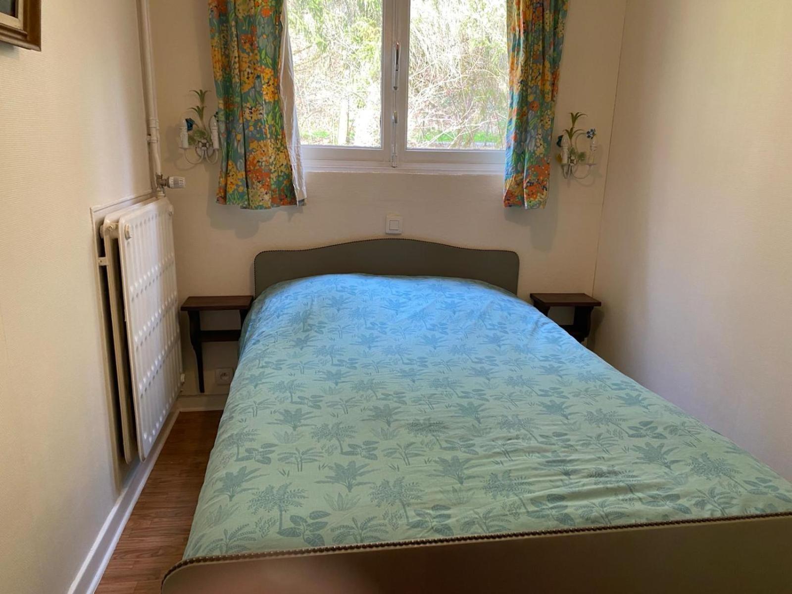 Propriete Bordee D'Etangs, Propice A La Detente Florenville Exterior photo