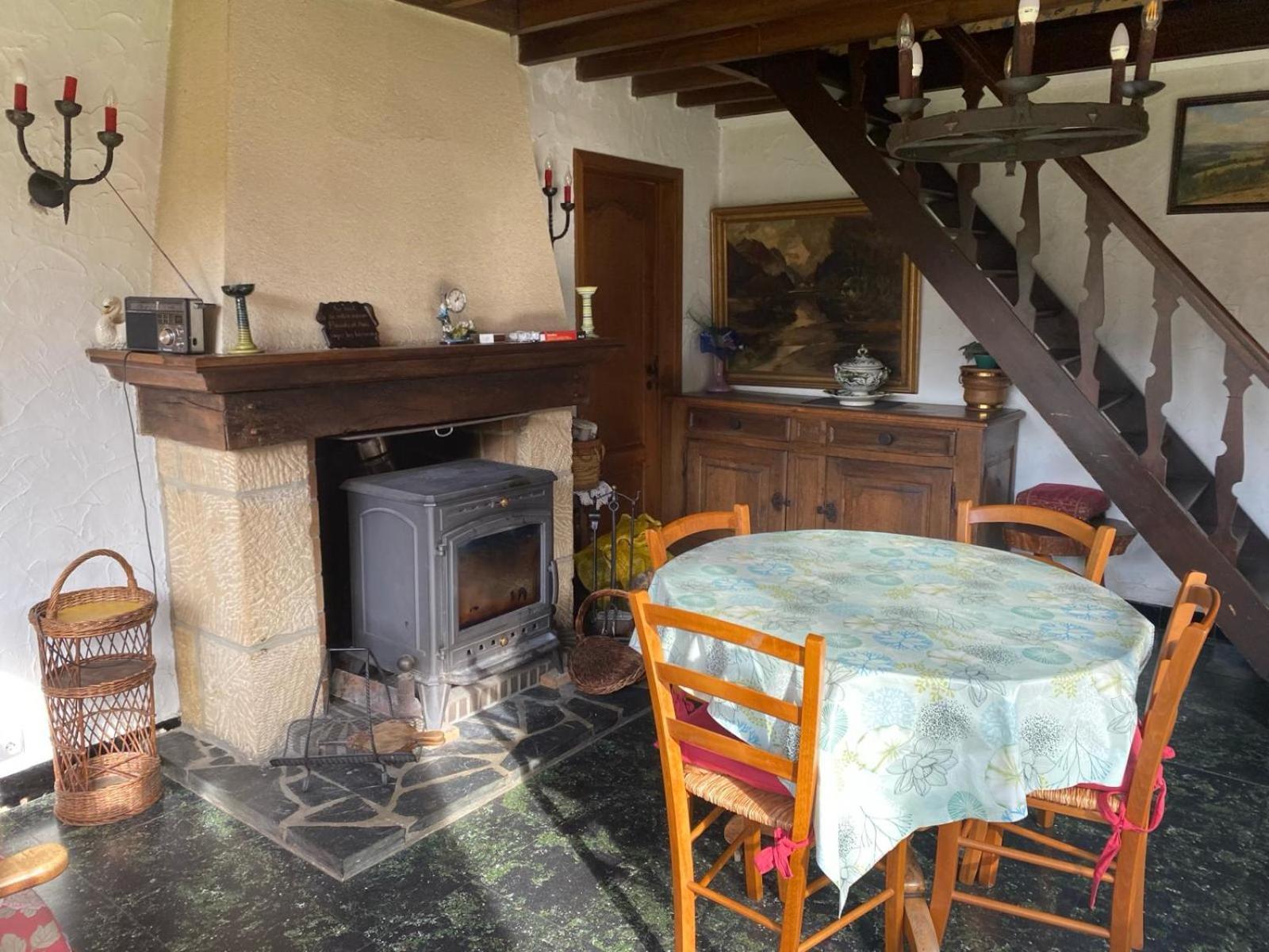 Propriete Bordee D'Etangs, Propice A La Detente Florenville Exterior photo